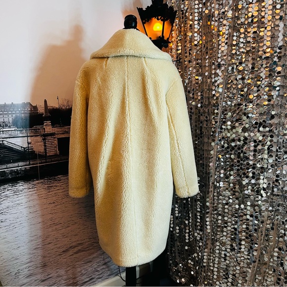 & Other Stories Cream Faux Fur Coat - Picture 6 of 13